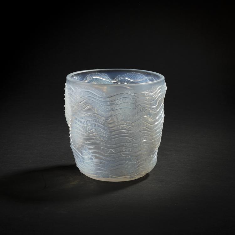 Hauptbild zu Objekt, Vase 'Dauphins', 1932, Ren&eacute; Lalique, Lalique, Wingen-sur-Moder, 168A 200