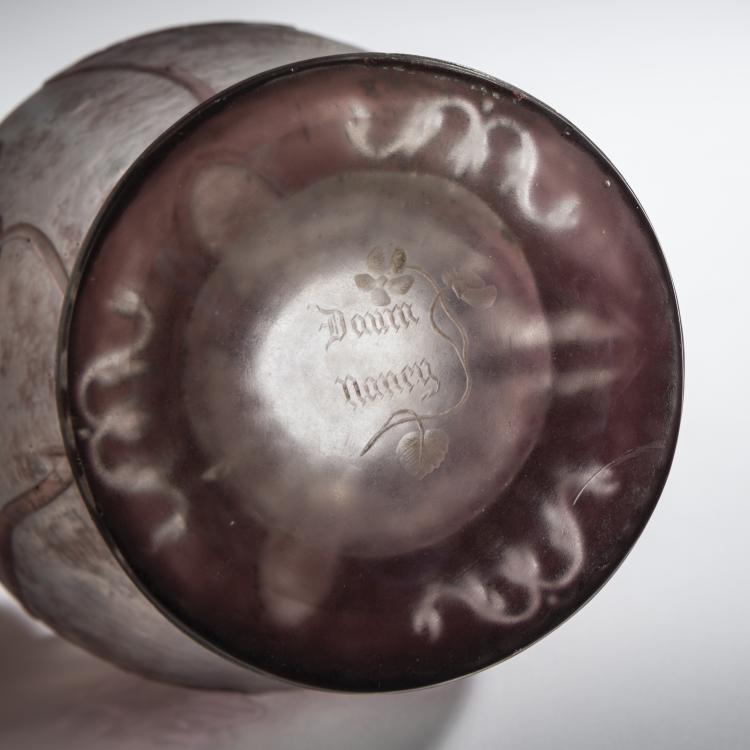 Bild 4 zu Objekt, Goblet 'Violettes, Papillon', c. 1894, Daum Fr&egrave;res, Nancy, 168A 33
