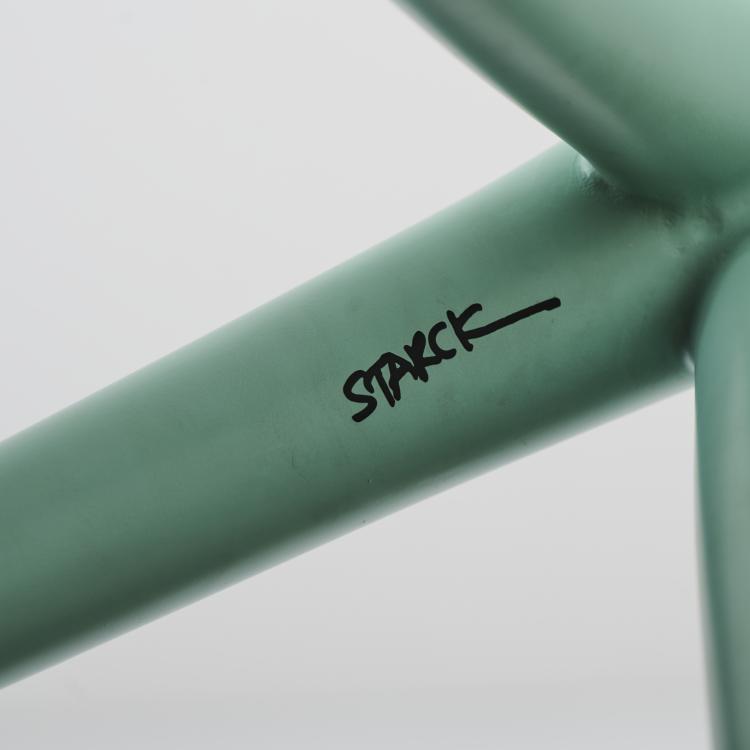 Bild 3 zu Objekt, Hocker 'W.W. Stool', 1990, Philippe Starck, Vitra Design, Weil am Rhein, 170B 465