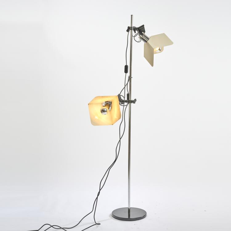 Bild 2 zu Objekt, 'Triedro' floor lamp, 1971, Joe Colombo, Stilnovo, Mailand, 169B 309