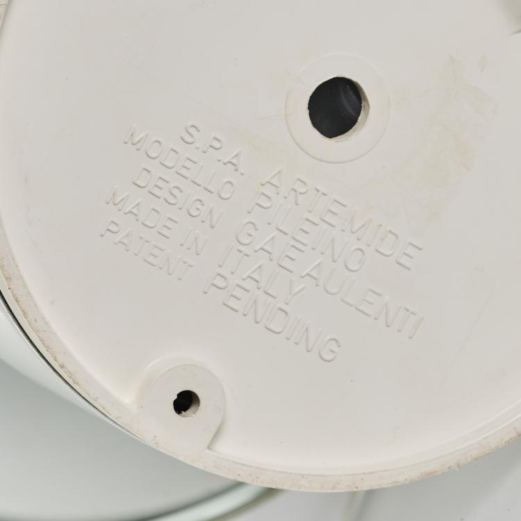 Bild 6 zu Objekt, Tischlampe 'Pileino' , 1972, Gae Aulenti, Artemide S.p.A., Mailand, 169B 312