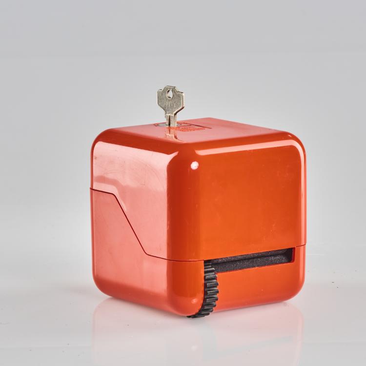 Bild 1 zu Objekt, Sparb&uuml;chse 'Banco agricola commerciale di Reggio Emilia', 1960er Jahre, Silvio Coppola, 169B 231