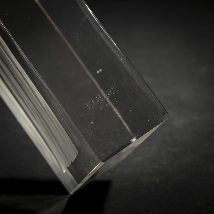 Bild 4 zu Objekt, Figure (Sujet religieux) 'Vierge &agrave; l'enfant', 1934, Ren&eacute; Lalique, Lalique, Wingen-sur-Moder, 168A 197