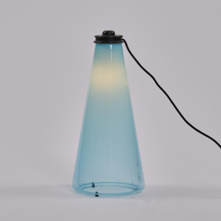 Bild 2 zu Objekt, 'Conetto A 325' floor/table light, 1978, Ezio Didone, Arteluce, Mailand, 169B 340