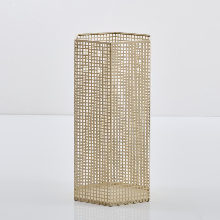 Bild 1 zu Objekt, Umbrella stand, c. 1906/2000s, Josef Hoffmann (after), Bieffeplast, Padua, 169C 532