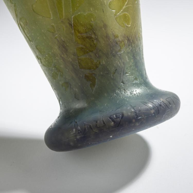 Bild 3 zu Objekt, Vase 'Chandelles et dents de lion', c. 1910, Daum Fr&egrave;res, Nancy, 168A 38