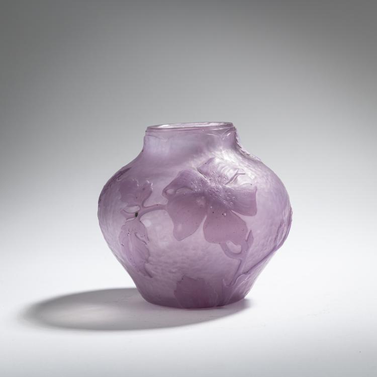 Bild 1 zu Objekt, Martel&eacute; vase 'Roses patin&eacute;es, insectes', 1903, Daum Fr&egrave;res, Nancy, 168A 55