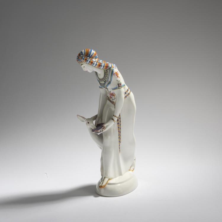 Bild 1 zu Objekt, 'Egyptian Woman with Deer' from the 'Wedding Parade', 1910, Adolph Amberg, Berlin, KPM, 168C 533