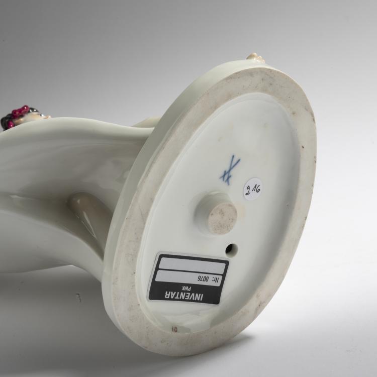 Bild 5 zu Objekt, 'The Dancer Lo&iuml;e Fuller', 1911, Karl Theodor Eichler, Meissen, Porzellanmanufaktur, 168C 556