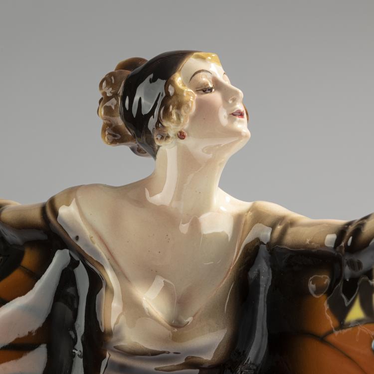 Bild 2 zu Objekt, T&auml;nzerin im Schmetterlingskost&uuml;m, 1924/25, Josef Lorenzl, Goldscheider, Wien, 168C 584