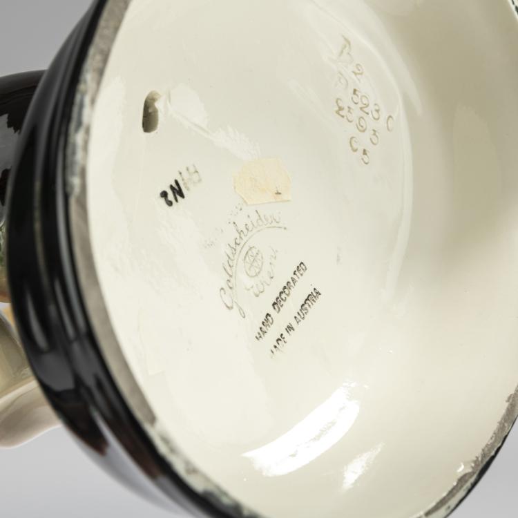 Bild 6 zu Objekt, 'Gefangener Vogel', um 1922, Josef Lorenzl, Goldscheider, Wien, 168C 581