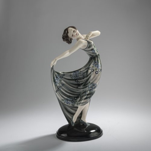 'Standing Dancer in Pose', 1931/32