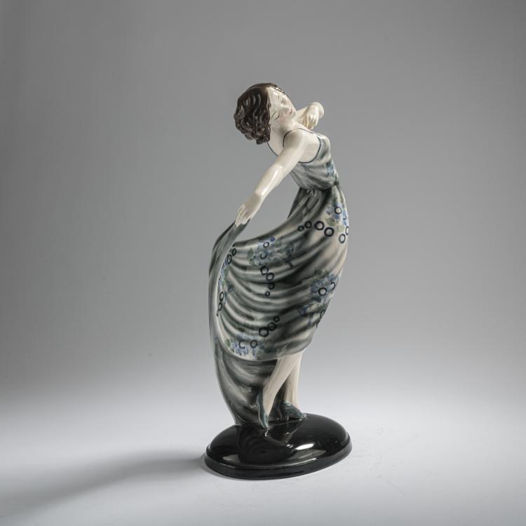 Bild 3 zu Objekt, 'Stehende T&auml;nzerin in Pose', 1931/32, Josef Lorenzl, Goldscheider, Wien, 168C 596