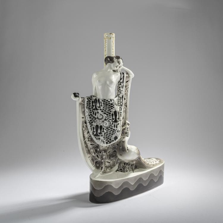 Bild 1 zu Objekt, Figurative table lamp base 'Juno with peacock', 1913/14, Goldscheider, Wien, 168C 579