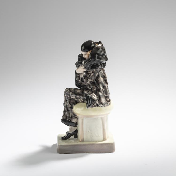 Bild 2 zu Objekt, 'Seated Pierrette', c. 1922, Rudolf Podany, Goldscheider, Wien, 168C 582