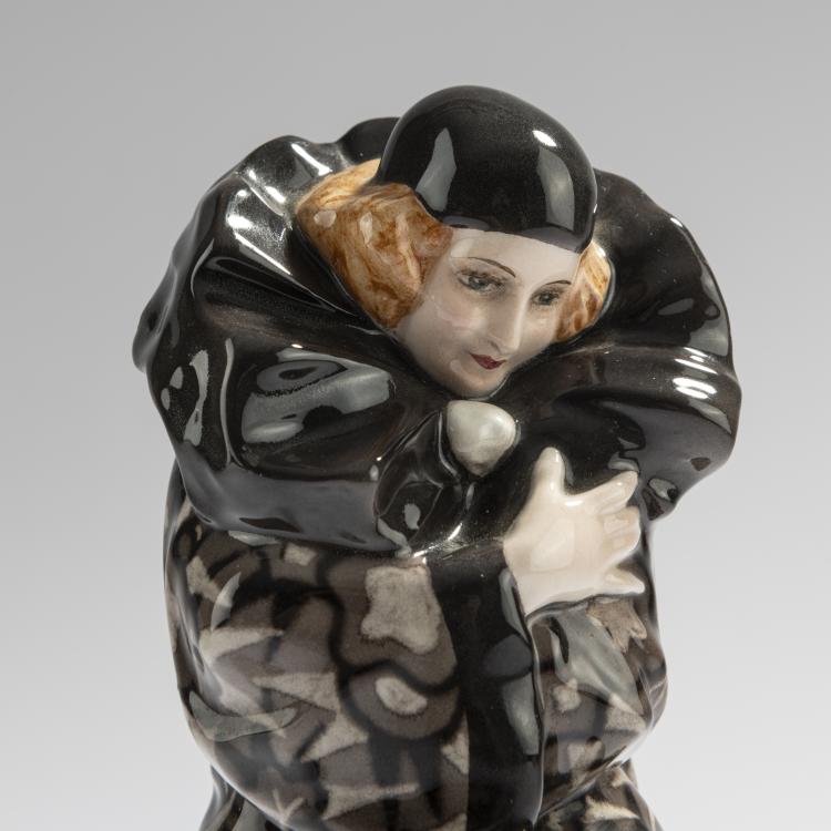 Bild 3 zu Objekt, 'Seated Pierrette', c. 1922, Rudolf Podany, Goldscheider, Wien, 168C 582
