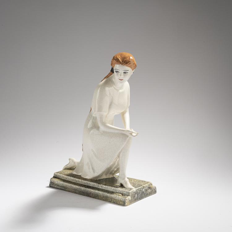 Hauptbild zu Objekt, 'Girl Kneeling', 1912-14, Eduard Klablena, Langenzersdorf, 168C 606