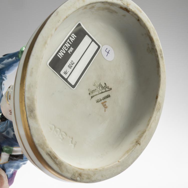 Bild 6 zu Objekt, 'Korean Dance', 1919, Constantin Holzer-Defanti, Rosenthal, Selb, 168C 564