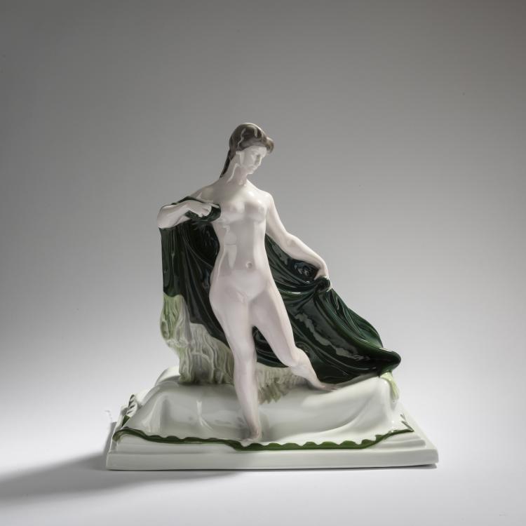 Hauptbild zu Objekt, 'Dame am Diwan', 1910, Ferdinand Liebermann, Rosenthal, Selb, 168C 562