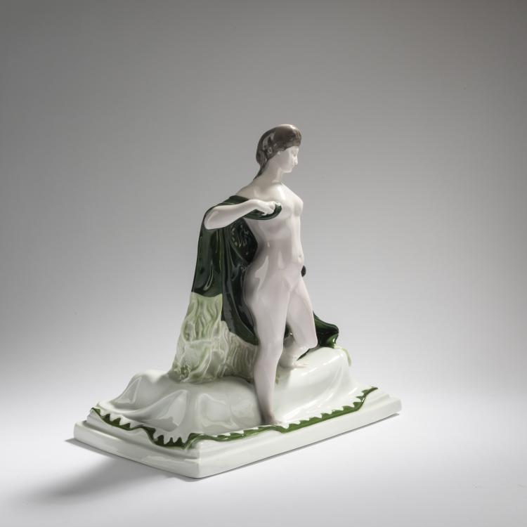 Bild 1 zu Objekt, 'Dame am Diwan', 1910, Ferdinand Liebermann, Rosenthal, Selb, 168C 562