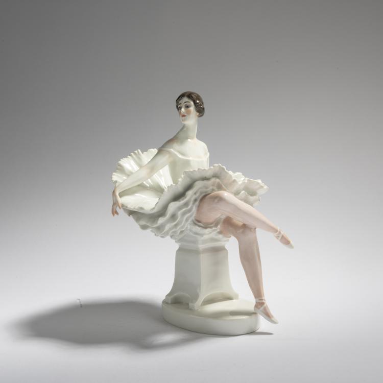 Hauptbild zu Objekt, 'Solo dancer Frida Hess, seated', 1908, Karl Theodor Eichler, Meissen, Porzellanmanufaktur, 168C 551