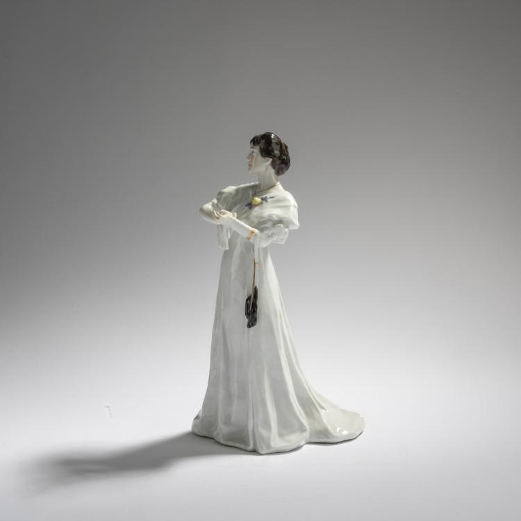 Bild 2 zu Objekt, 'Ball Lady Buttoning a Glove', 1909, Rudolf Hentschel, Meissen, Porzellanmanufaktur, 168C 553