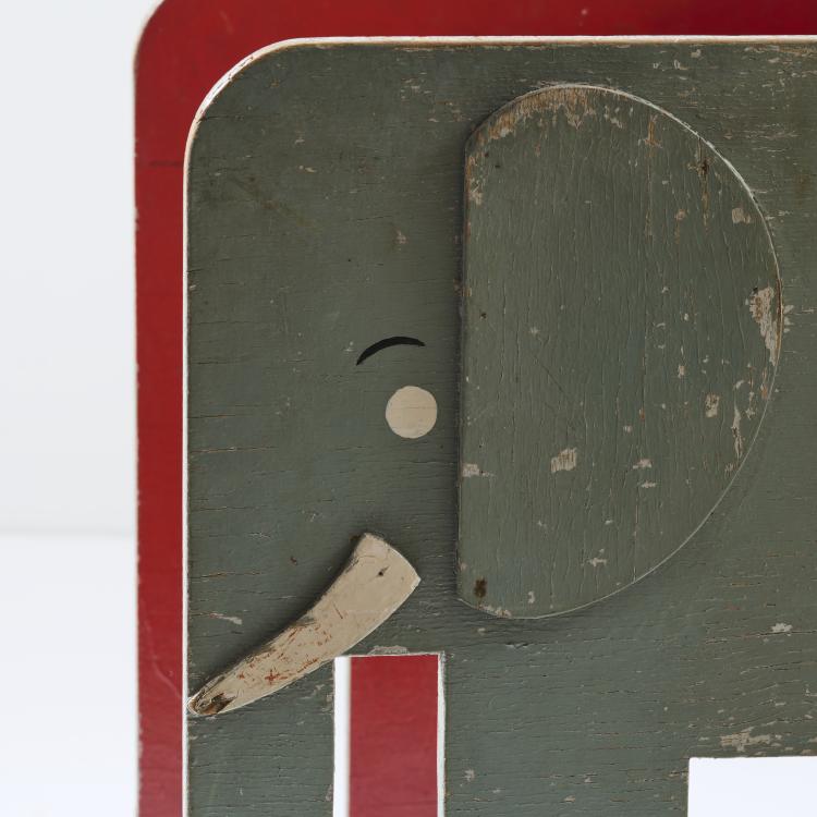 Bild 3 zu Objekt, Kinderstuhl 'Elefant', 1920/30er Jahre, Deutschland, 169C 621