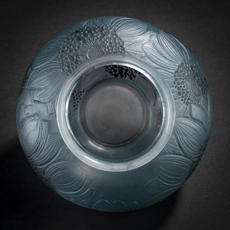 Bild 3 zu Objekt, Vase 'Dahlias', 1923, Ren&eacute; Lalique, Lalique, Ren&eacute;, Wingen-sur-Moder, 168A 173
