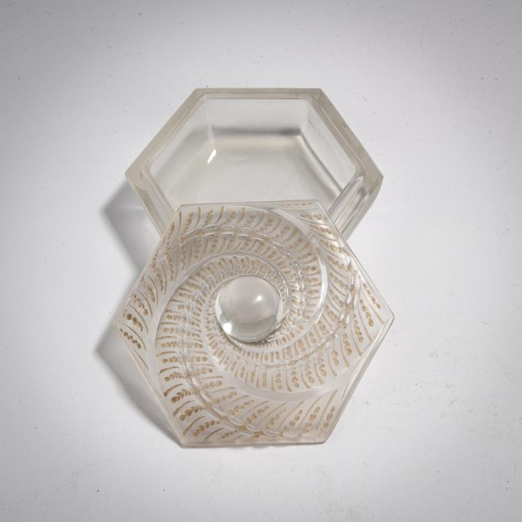 Bild 2 zu Objekt, Dose 'Saint-Nectaire', 1925, Ren&eacute; Lalique, Lalique, Ren&eacute;, Wingen-sur-Moder, 171A 144