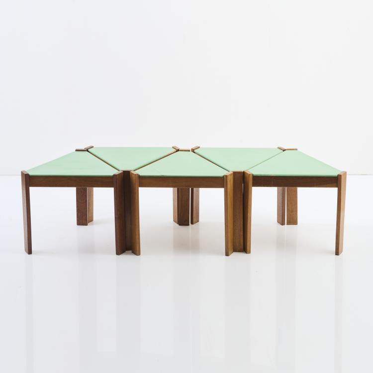 Bild 1 zu Objekt, F&uuml;nf Hocker / Beistelltische, um 1960, Schweiz, 169C 658