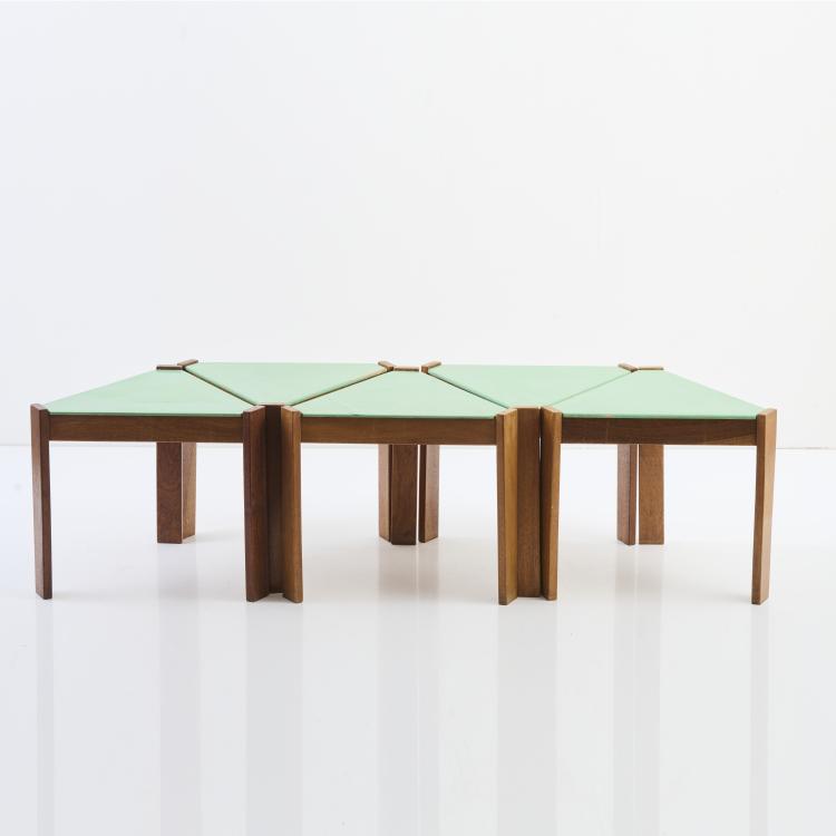Bild 2 zu Objekt, F&uuml;nf Hocker / Beistelltische, um 1960, Schweiz, 169C 658