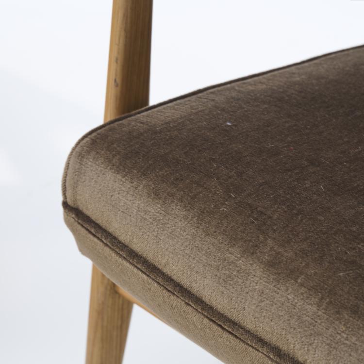 Bild 3 zu Objekt, Two armchairs from the hotel 'Parco dei Principi Sorrento', c. 1960, Gio Ponti, Cassina, Mailand (zugeschrieben/attributed), 169C 655