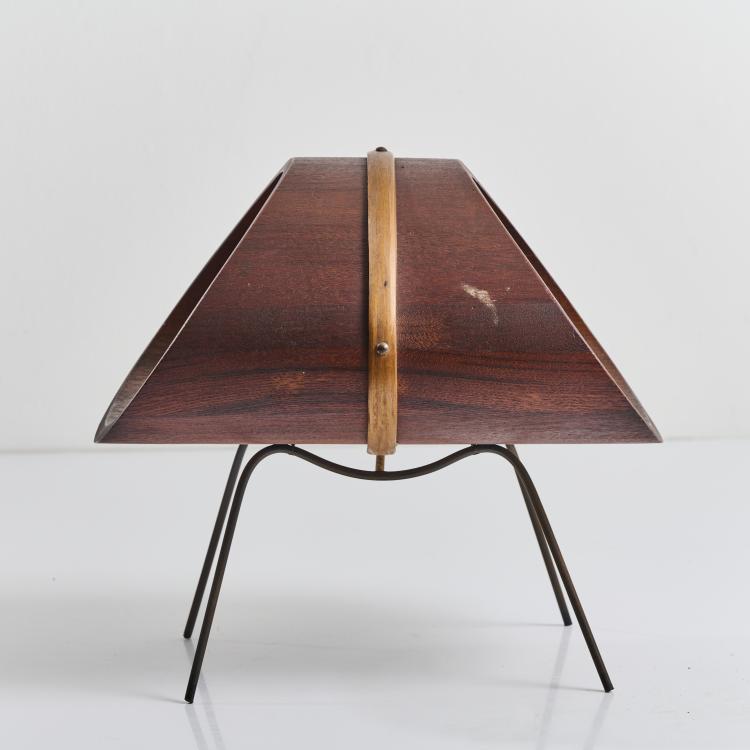 Bild 2 zu Objekt, Magazine rack, c. 1955, Carl Aub&ouml;ck, Werkst&auml;tte Carl Aub&ouml;ck, Wien, 169C 605