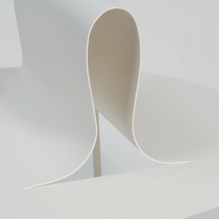 Bild 3 zu Objekt, 'Wave' coffee table/bench from the 'Su' series, 2015, Oki Sato, nendo Design-Studio, Desalto, Cant&ugrave;, 169A 192