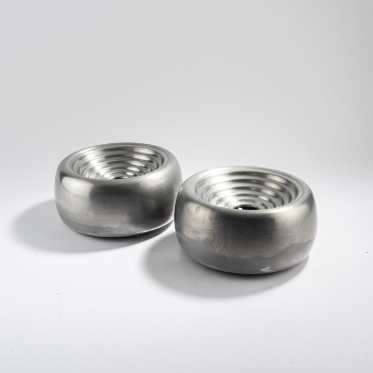 Hauptbild zu Objekt, Two 'Spl&uuml;genbr&auml;u' ceiling lights, 1960, Achille Castiglioni, Flos, Brescia, 169C 650