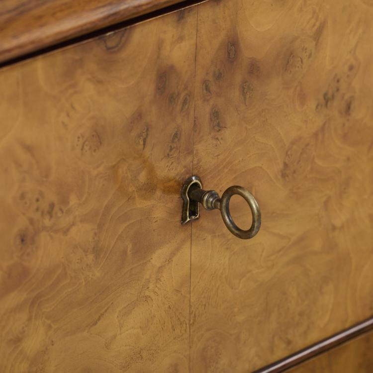 Bild 2 zu Objekt, Kommode / Anrichte, 1950er Jahre, Italien, 169C 570