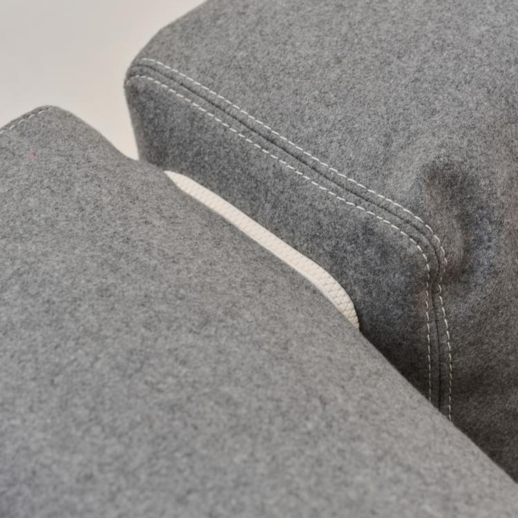 Bild 4 zu Objekt, Three-seater sofa 'Oblong',c . 2004, Jasper Morrison, Cappelini, Arosio, 178B 936