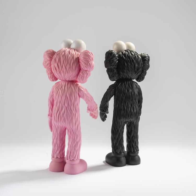 Bild 1 zu Objekt, Set BFF Companion Black and BFF Companion Pink, 2017/2018,  KAWS, KAWS x MEDICOM TOY CHINA, 169E 1094