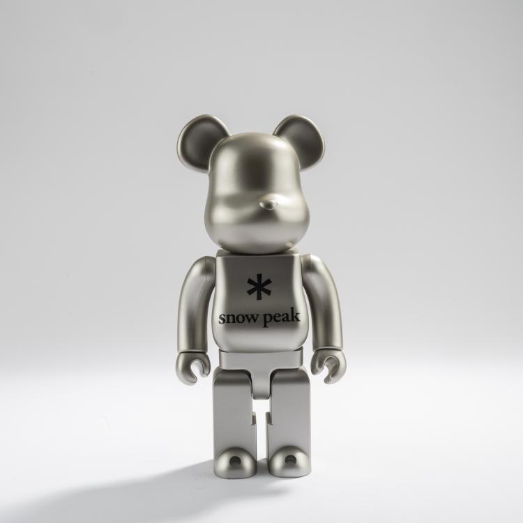 Hauptbild zu Objekt, BE@RBRICK x Snow Peak (silber) 400%, 2017, MEDICOM TOY, 169E 1066