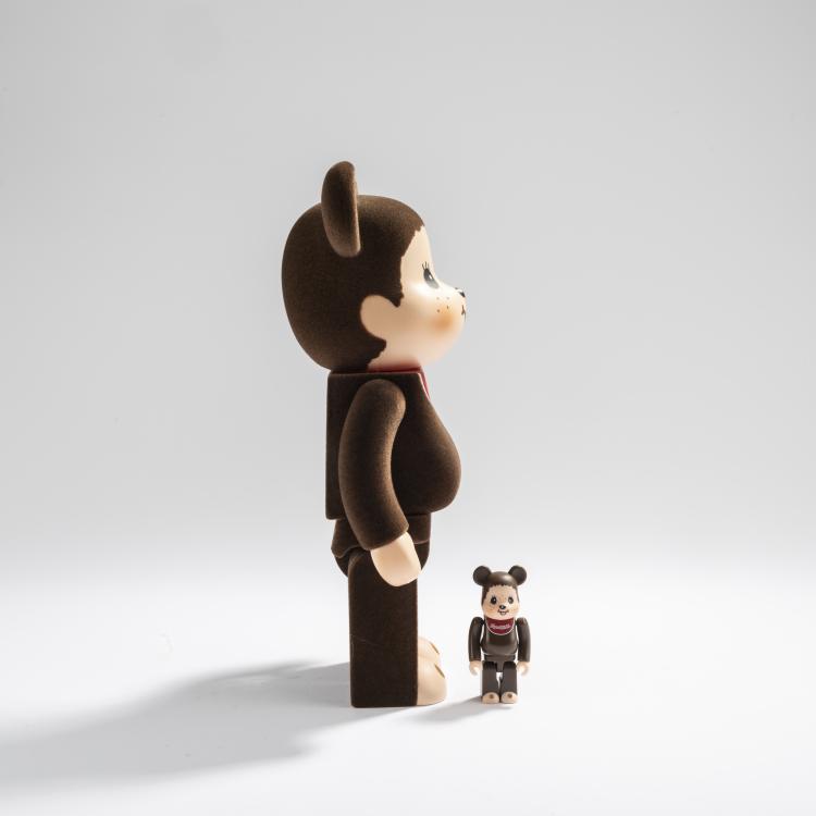 Bild 1 zu Objekt, Set BE@RBRICK x Monchhichi Brown 400% and  Monchhichi Brown 100%, 2016, MEDICOM TOY, 169E 1072