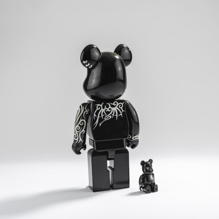 Bild 2 zu Objekt, Set BE@RBRICK x Jywed Black 400% und Jywed Black 100%, 2010, MEDICOM TOY, 169E 1070