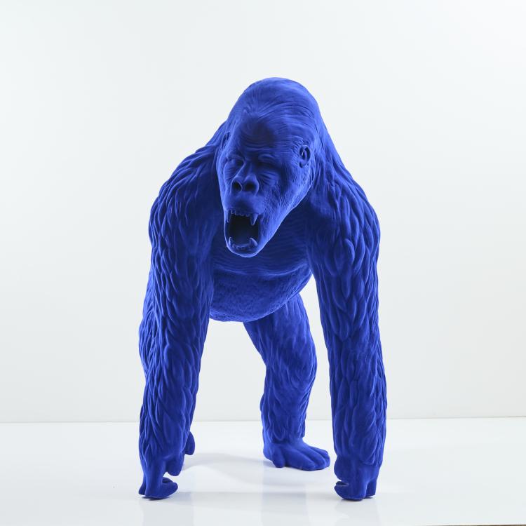 Hauptbild zu Objekt, Life size sculpture 'Classic Gorilla', after 2010, Eric Mellerio, MiO International, 169E 994