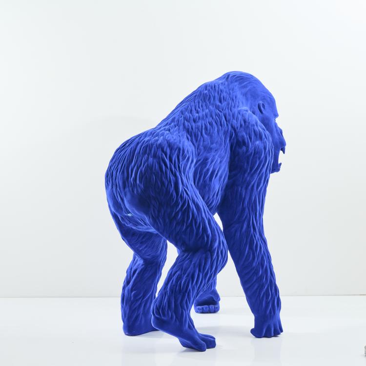 Bild 4 zu Objekt, Life size sculpture 'Classic Gorilla', after 2010, Eric Mellerio, MiO International, 169E 994