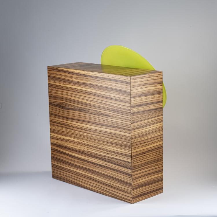 Bild 3 zu Objekt, 'W' vase from the 'Ventisette legni per un fiore artificiale cinese' series, 1995, Ettore Sottsass, Berengo, Vetreria, Murano; Design Gallery, Mailand, 170A 263