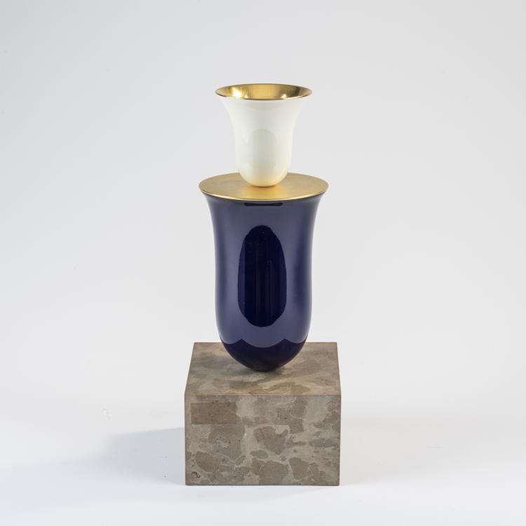 Hauptbild zu Objekt, 'Lucr&egrave;ce' vase object, 1994, Ettore Sottsass, S&egrave;vres, Manufacture Nationale de, 170A 248