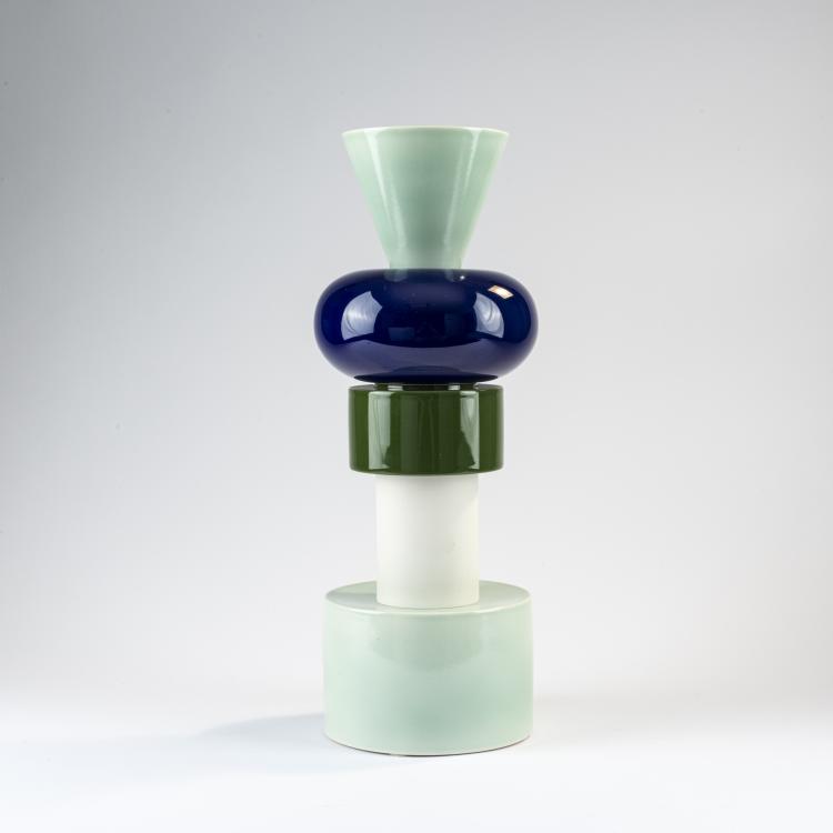 Hauptbild zu Objekt, Vasenobjekt 'Emma', 1994, Ettore Sottsass, S&egrave;vres, Manufacture Nationale de, 170A 256