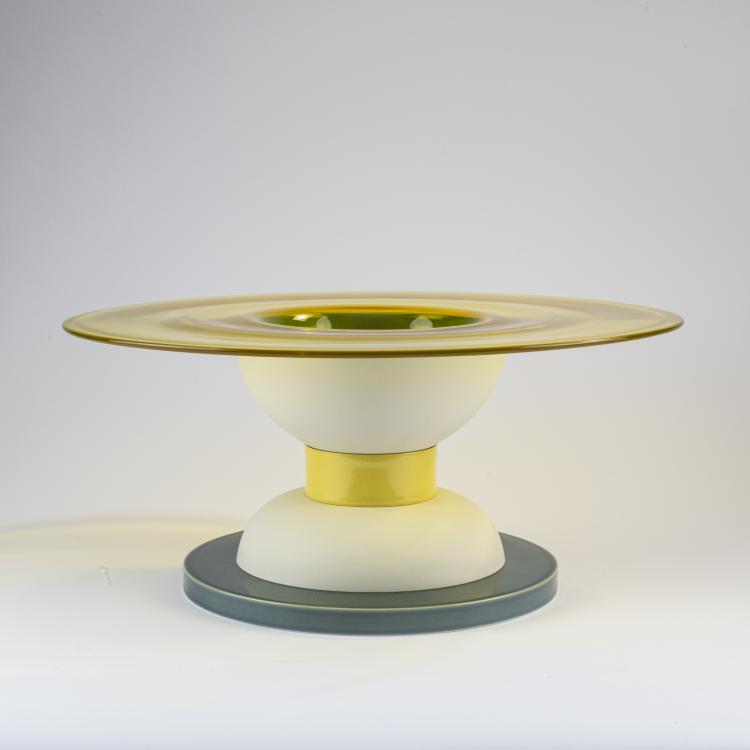 Hauptbild zu Objekt, 'Josephine' centerpiece, 1994, Ettore Sottsass, S&egrave;vres, Manufacture Nationale de; Venini & C., Murano, 170A 259