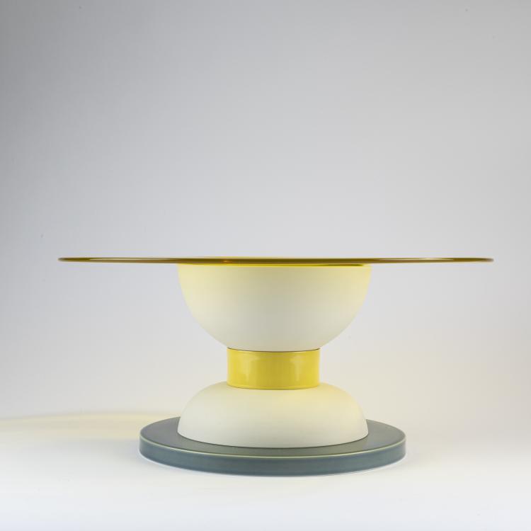 Bild 1 zu Objekt, 'Josephine' centerpiece, 1994, Ettore Sottsass, S&egrave;vres, Manufacture Nationale de; Venini & C., Murano, 170A 259