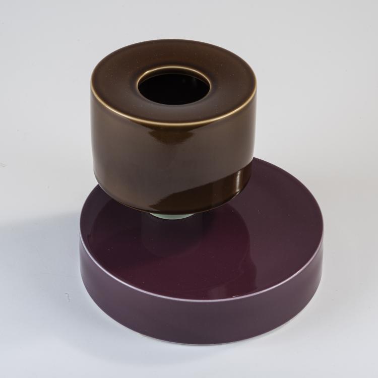 Bild 1 zu Objekt, 'Tseui' vase object, 1994, Ettore Sottsass, S&egrave;vres, Manufacture Nationale de, 170A 255