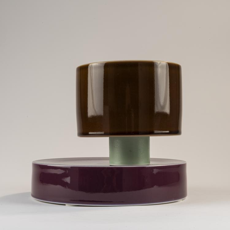 Bild 3 zu Objekt, 'Tseui' vase object, 1994, Ettore Sottsass, S&egrave;vres, Manufacture Nationale de, 170A 255